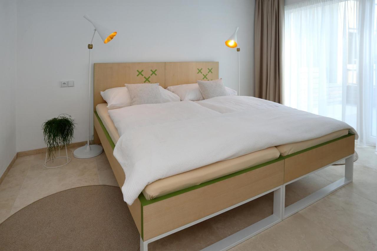Apartmany Omega Lanskroun Ngoại thất bức ảnh