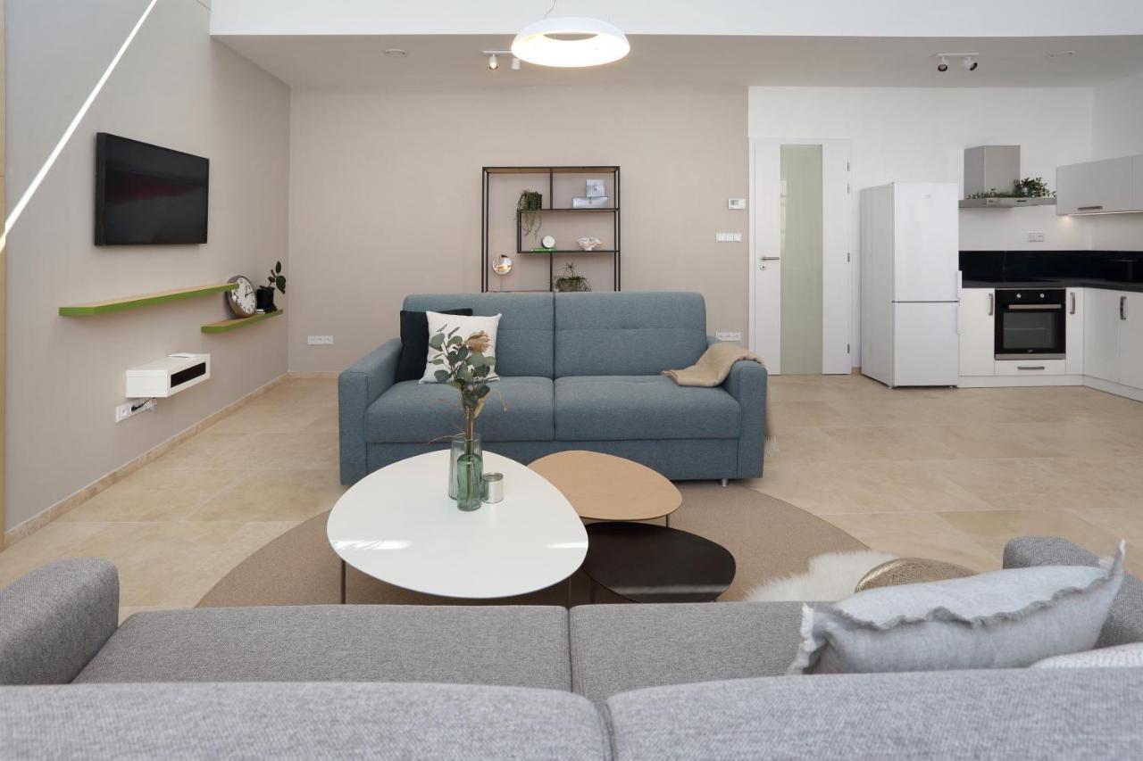 Apartmany Omega Lanskroun Ngoại thất bức ảnh