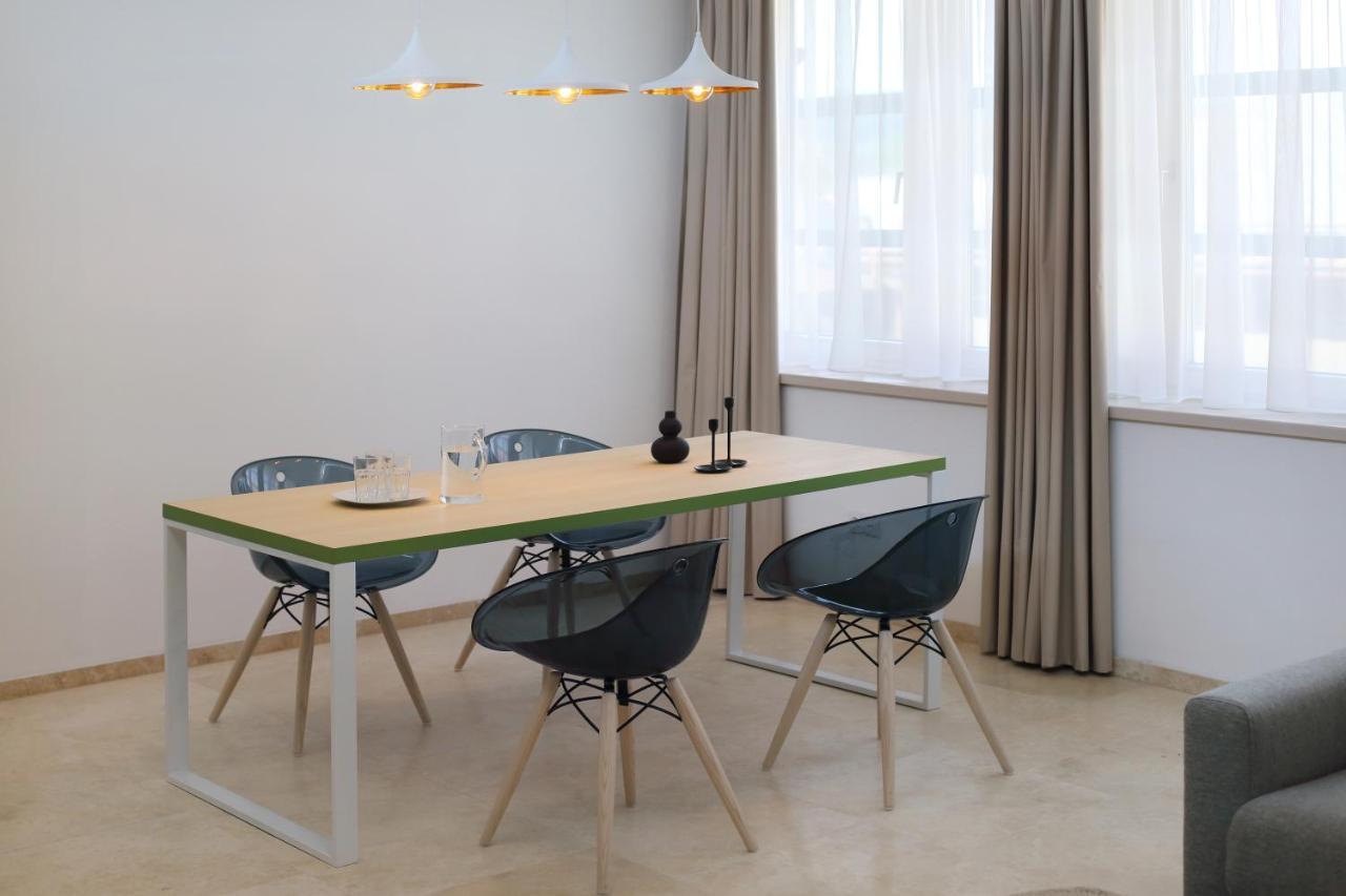Apartmany Omega Lanskroun Ngoại thất bức ảnh